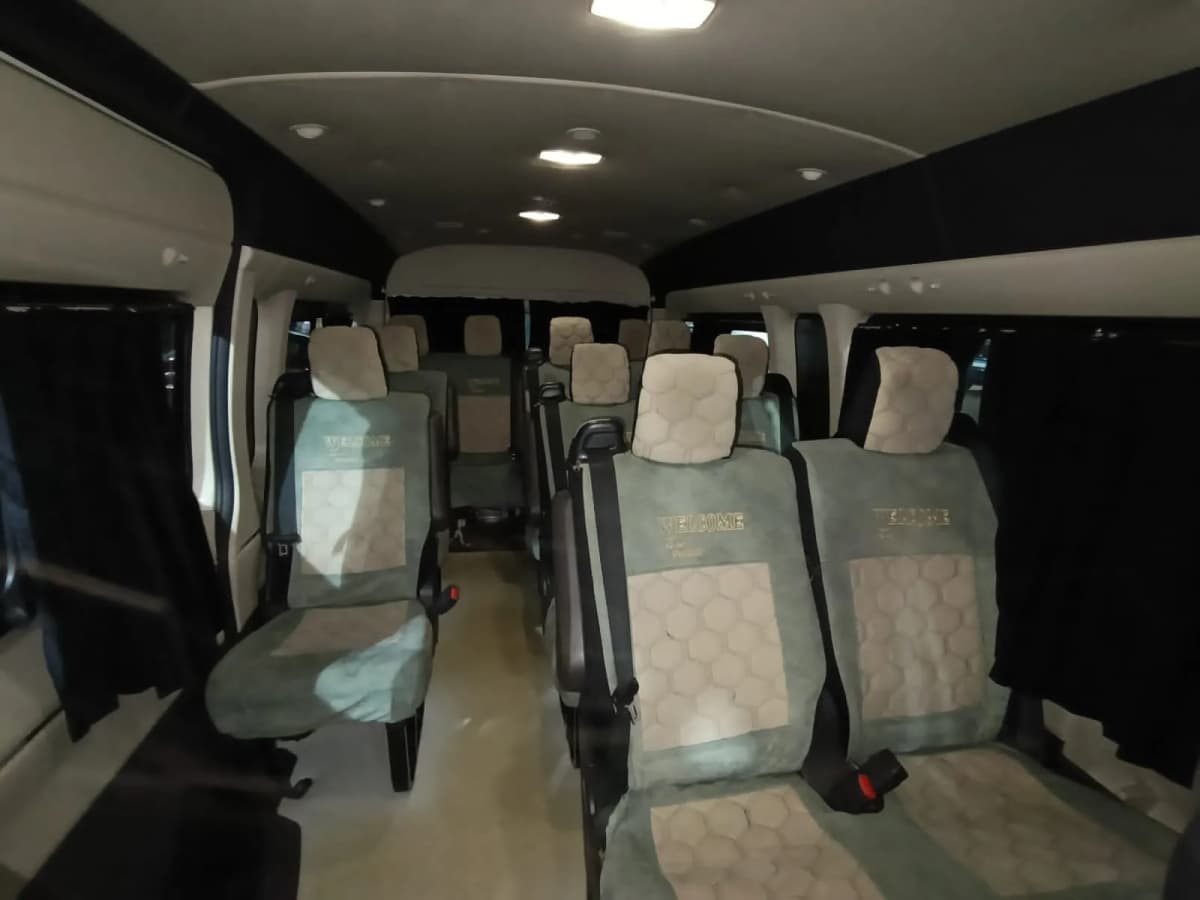 ميكروباص تويوتا هايس gallery image 6